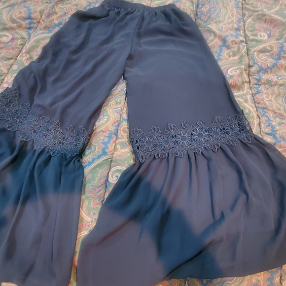 Palazzo Pants (Black-Medium-New) - Picture 3 of 5